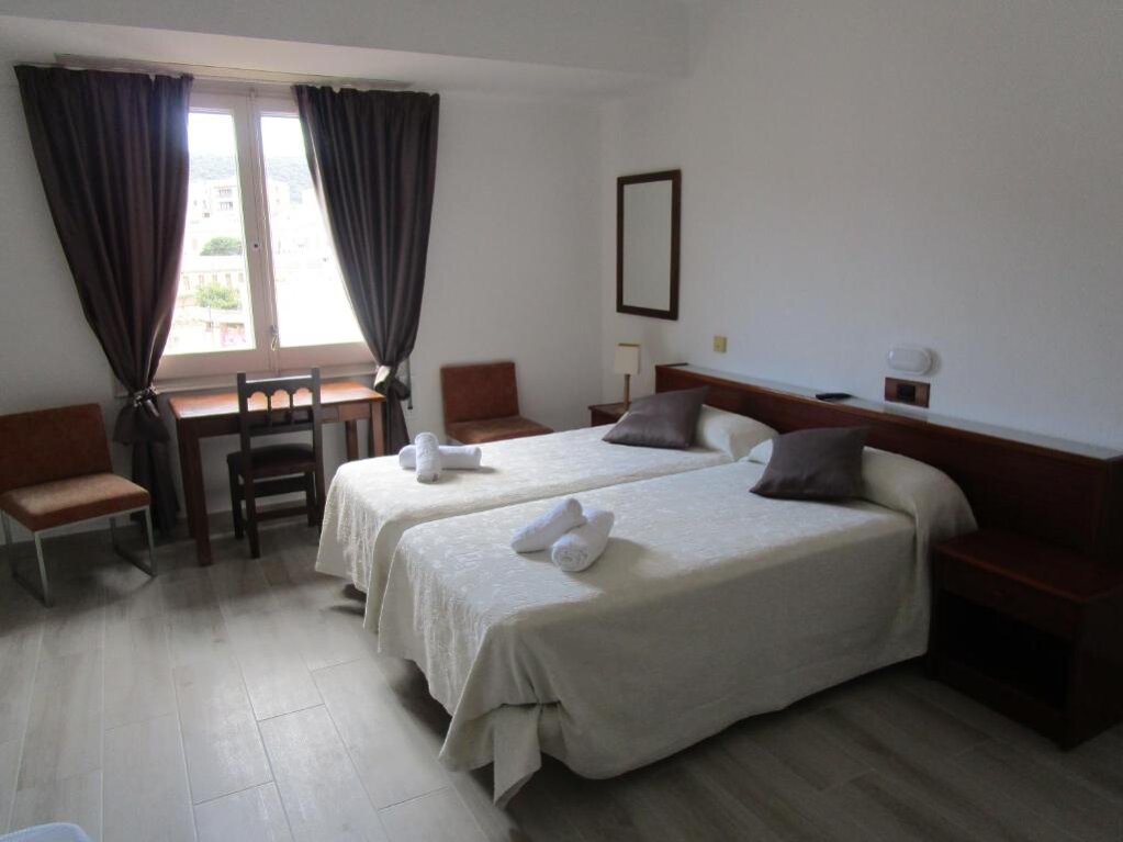 Hotel Apartaments Gesòria Porta Ferrada