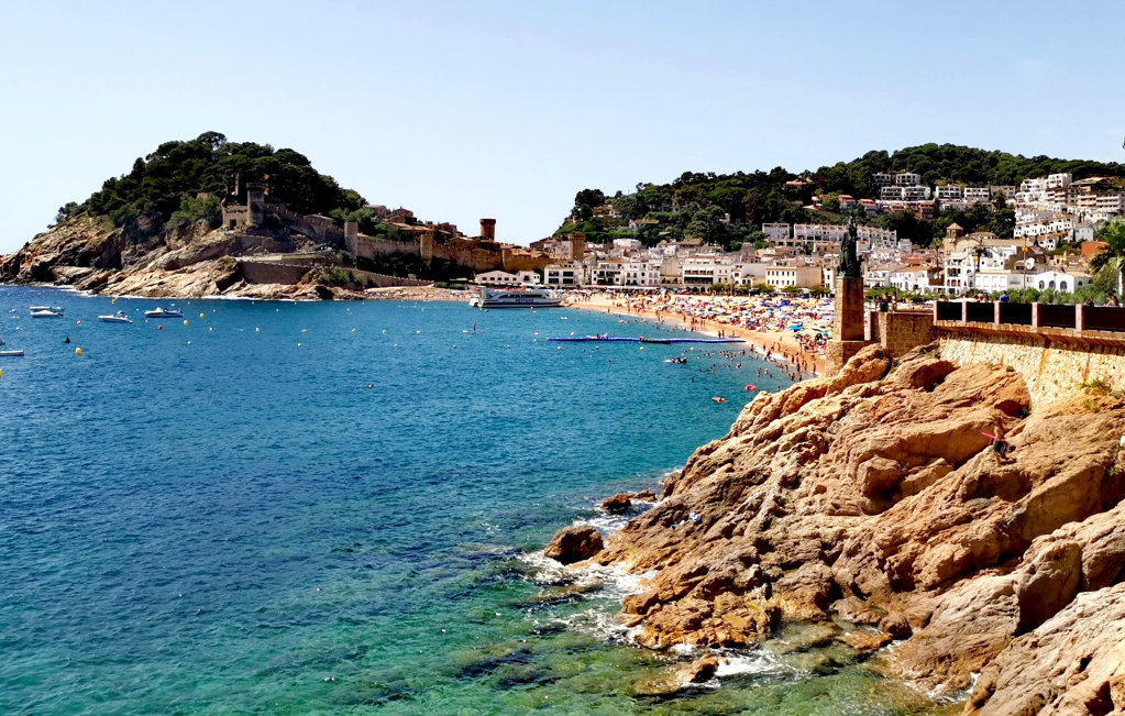 Gran beach in Tossa de Mar - 2024 - Visit Costa Brava