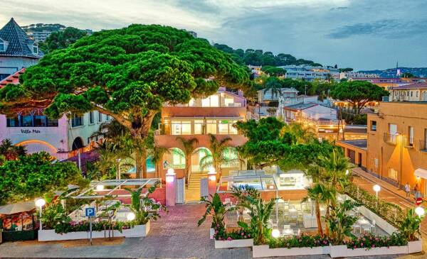 The Pink Elephant Hotel Sant Feliu de Guíxols